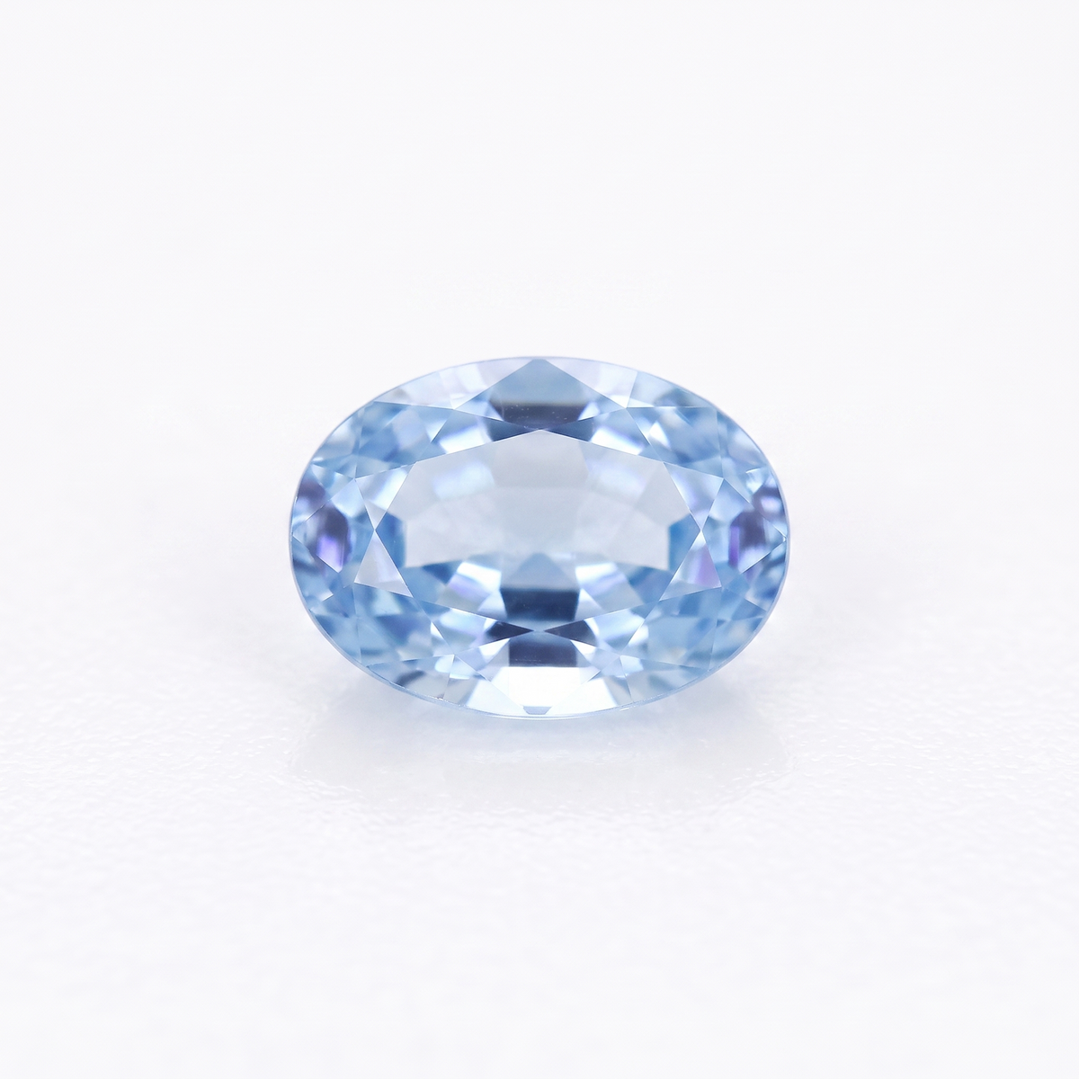 Loose coloured gemstones