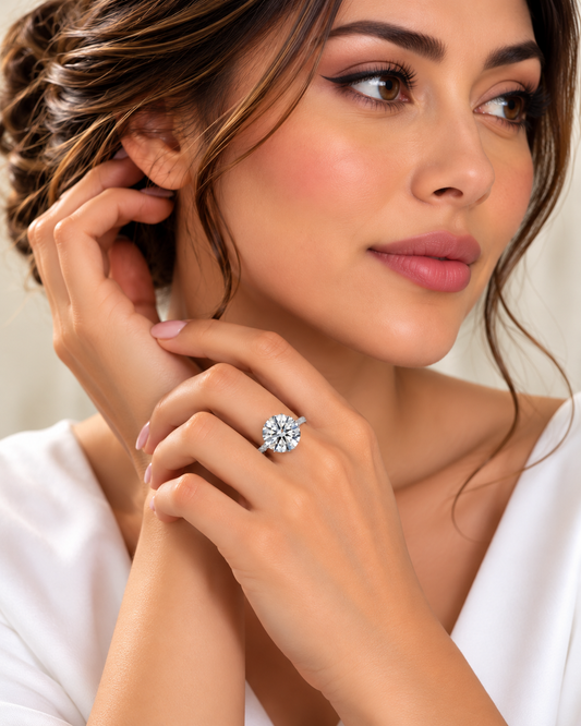3.03 ct Round lab grown diamond – lifestyle