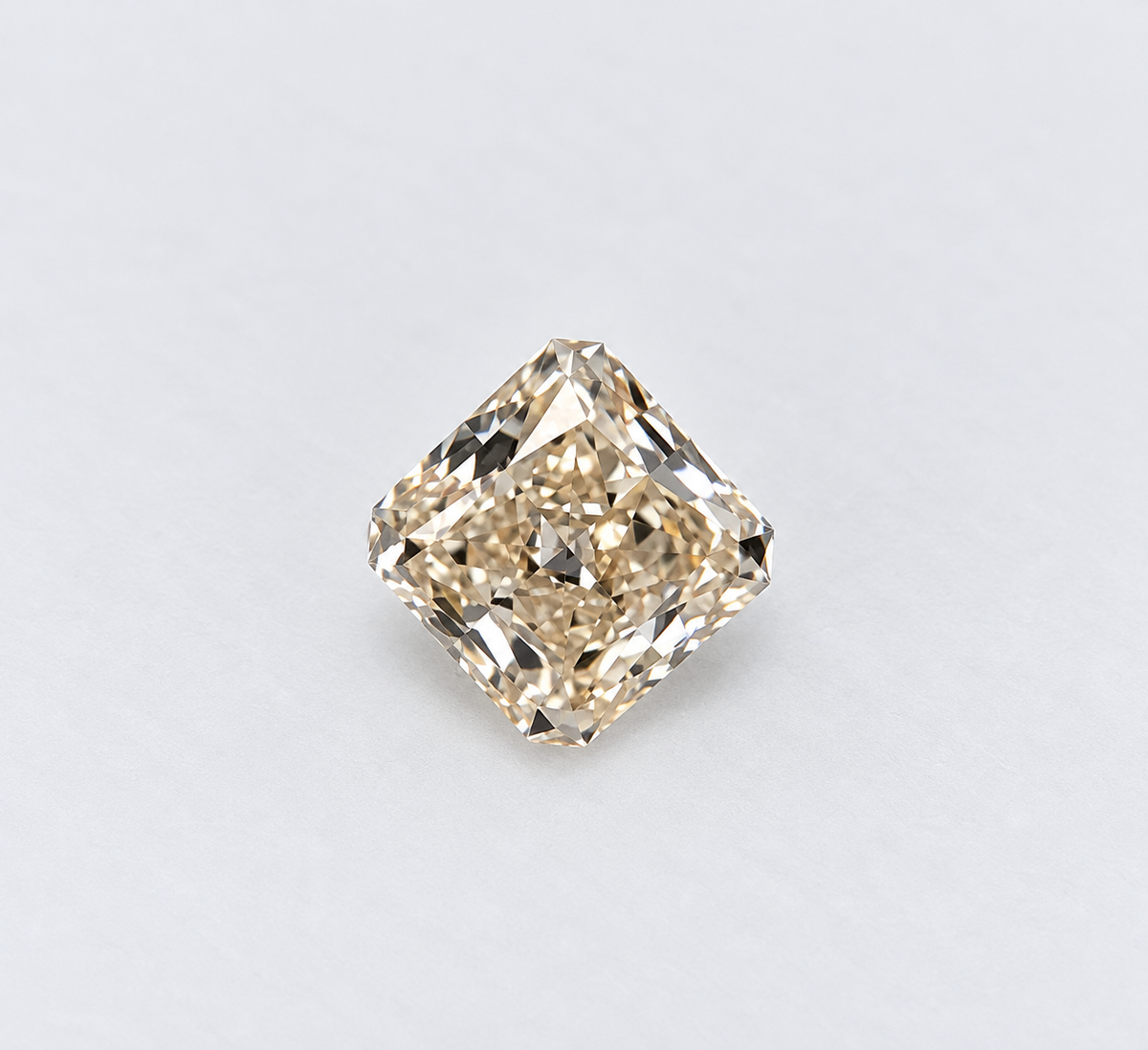 0.06 ct Radiant natural diamond – face up