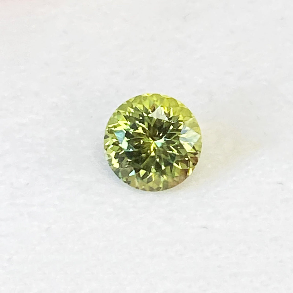 1.12 ct Round sapphire