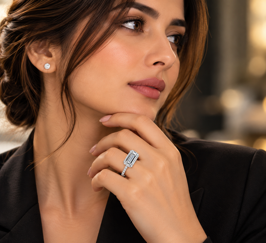 1.02 ct Emerald lab grown diamond – lifestyle