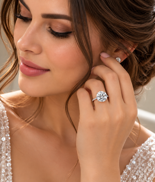 Model wearing 2.83 ct round lab grown diamond