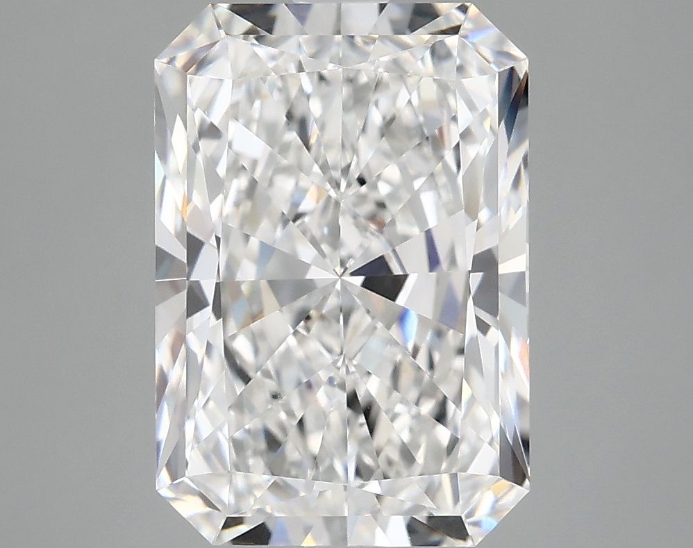 4.18 ct Radiant lab grown diamond