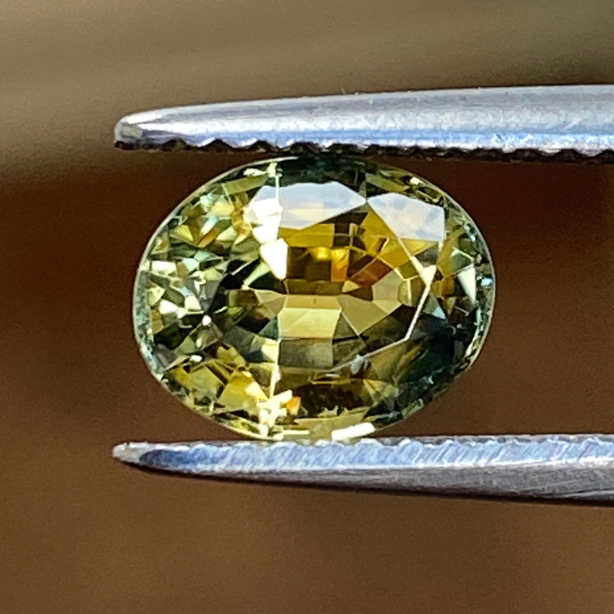 1.60 ct Oval sapphire