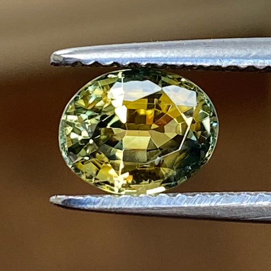 1.60 ct Oval sapphire