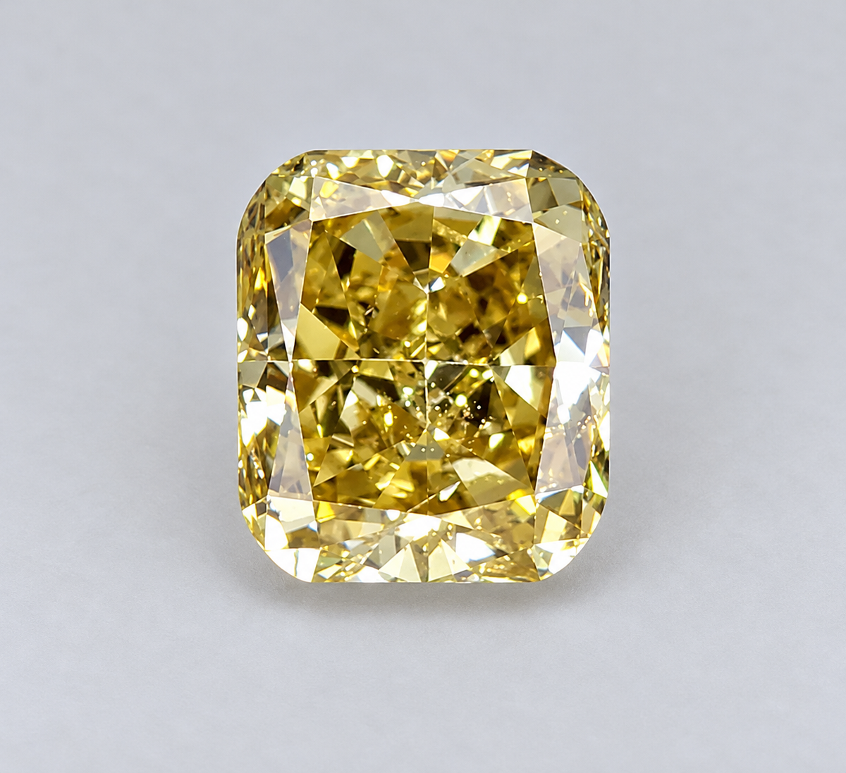 0.40 ct Radiant natural diamond – face up